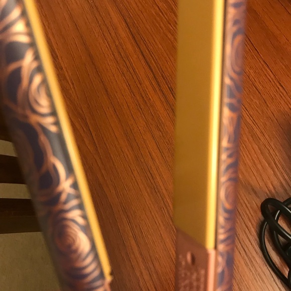 CHI Tourmaline Ceramic Flat Iron - Picture 7 of 7